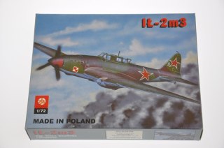 SAMOLOT SKLEJ 1:72 IL-2M3 PUD PLASTYK ZTS