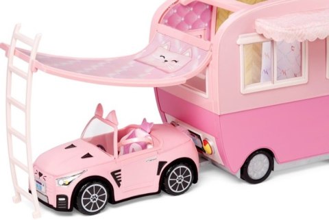 CAMPER CON ACCESORIOS SORPRESA KITTY CAT MGA 575672EUC MGA